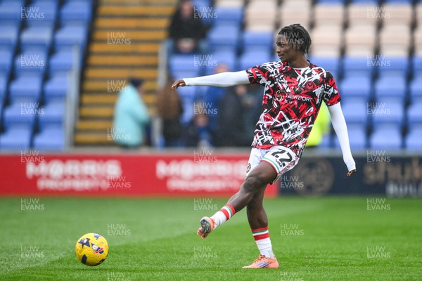 151125 - Shrewsbury Town v Newport County - Sky Bet League 2 - Habeeb Ogunneye of Newport County during the pre-game warmup