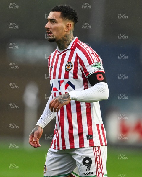151125 - Shrewsbury Town v Newport County - Sky Bet League 2 - Courtney Baker-Richardson of Newport County in action