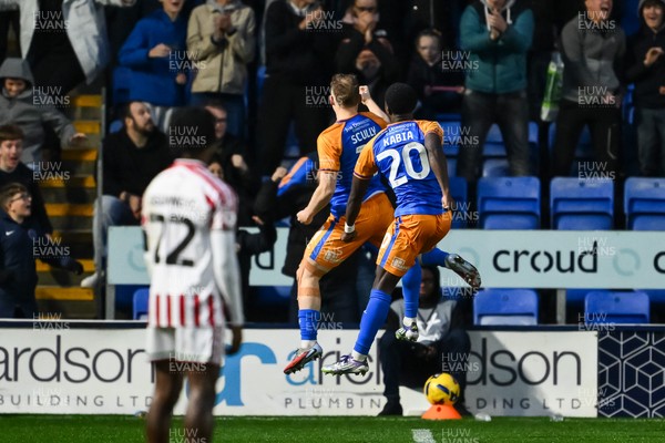 151125 - Shrewsbury Town v Newport County - Sky Bet League 2 - Anthony Scully of Shrewsbury Town celebrates his goal to make it 1-0