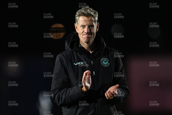 151125 - Shrewsbury Town v Newport County - Sky Bet League 2 - David Hughes Manager of Newport County applauds the fans after the game