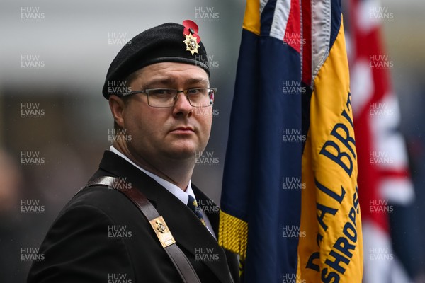 151125 - Shrewsbury Town v Newport County - Sky Bet League 2 - Veterans ahead of the game