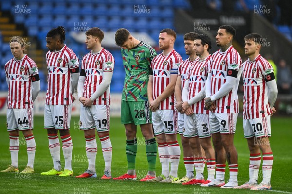 151125 - Shrewsbury Town v Newport County - Sky Bet League 2 - Newport County during the minutes silence for the remembrance game