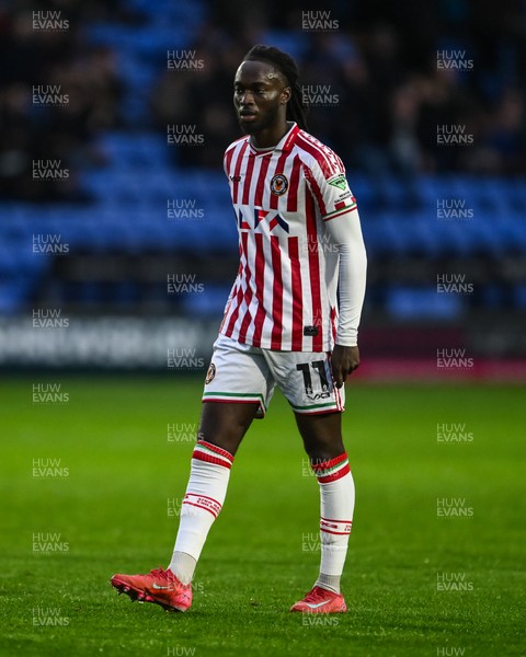 151125 - Shrewsbury Town v Newport County - Sky Bet League 2 - Cameron Antwi of Newport County