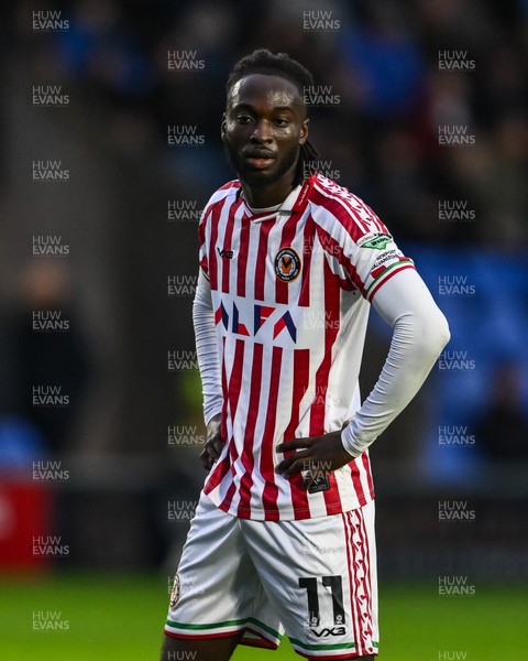 151125 - Shrewsbury Town v Newport County - Sky Bet League 2 - Cameron Antwi of Newport County during the game
