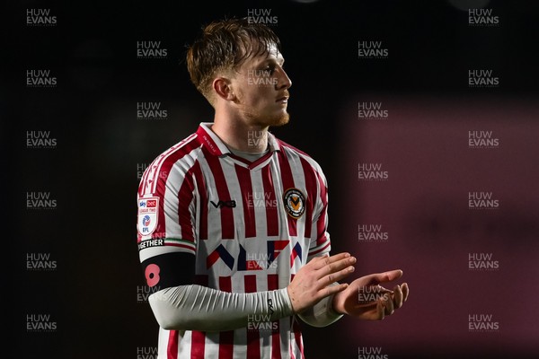 151125 - Shrewsbury Town v Newport County - Sky Bet League 2 - Ged Garner of Newport County applauds the fans at the end of the game