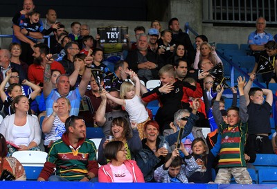 150815 - Singha Premiership Rugby 7's Series - fans enjoy the afternoon