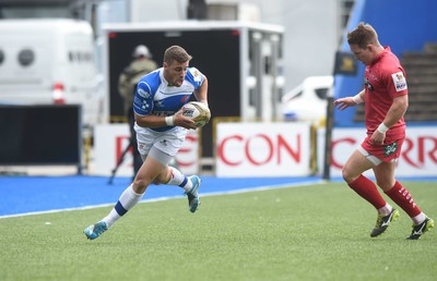 150815 - Singha Premiership Rugby 7sDragons Dorian Jones scores try against the Scarlets