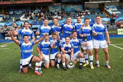 150815 - Singha Premiership Rugby 7sDragons team celebrate winning