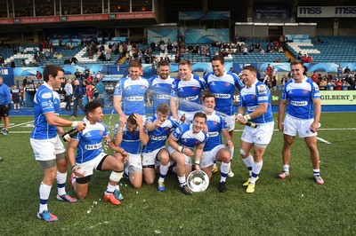 150815 - Singha Premiership Rugby 7sDragons team celebrate winning