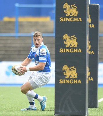 150815 - Singha Premiership Rugby 7s Dragons Dorian Jones scores try against Scarlets