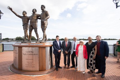 050925 - The Rugby Code Breaker statue in Cardiff Bay has had a new name plaque after William �Billy� Boston has received his knighthood - Billy with wife Joan and son Stephen with Cllr Huw Thomas, Gaynor Legall CBE and Stephen Doughty MP