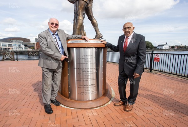 050925 - The Rugby Code Breaker statue in Cardiff Bay has had a new name plaque after William �Billy� Boston has received his knighthood - Jim Mills and Billy