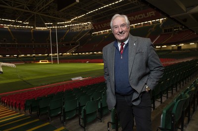 Sir Gareth Edwards 090320