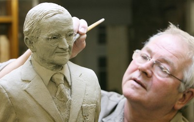 22.04.09 Welsh Rugby... Sculptor Roger Andrews with the design for the statue of Sir Tasker Watkins which is nearing completion. 