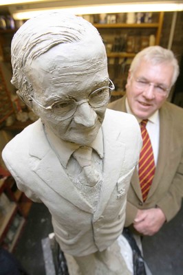 22.04.09 Welsh Rugby... President of the Welsh Rugby Union Dennis Gethin with the design for the statue of Sir Tasker Watkins which is nearing completion. 