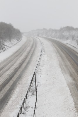 180113 - Snow in South Wales - The closed M4 motorway at Bridgend