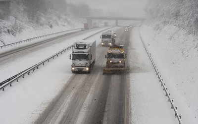 Snow Hits South Wales 180113