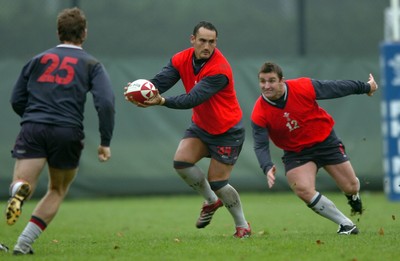 06.11.06  Wales rugby training... Sonny Parker during training with Wales after his recall. 