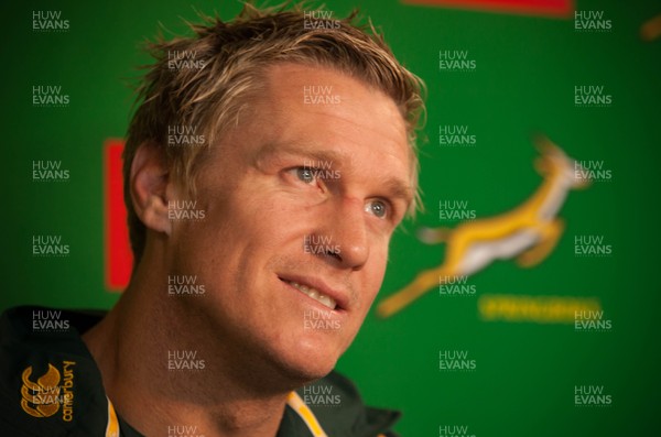 081113 - South Africa Rugby Press Conference, Cardiff - South Africa rugby captain Jean de Villiers talks to the media at press conference