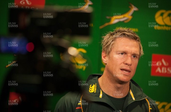 081113 - South Africa Rugby Press Conference, Cardiff - South Africa rugby captain Jean de Villiers talks to the media at press conference