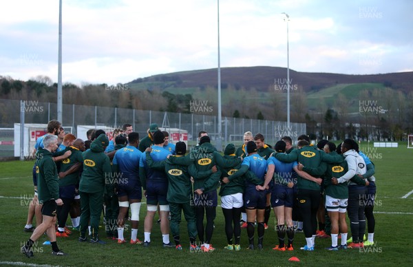 191118 - South Africa Training - South Africa Team Huddle