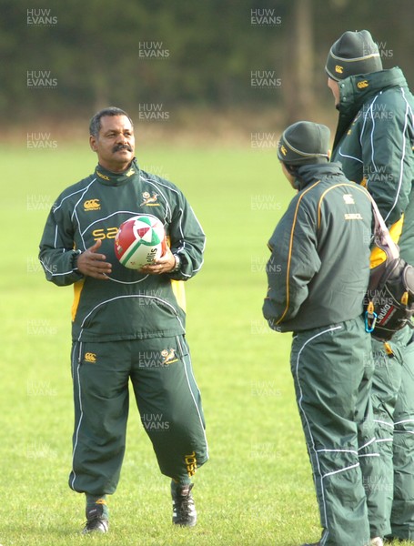 03.11.08 South African Rugby Training. South African Rugby Coach Peter de Villiers. 