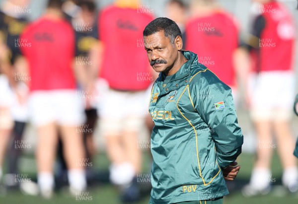 08.11.10 .. South Africa Rugby training session, Treforest -  South Africa's coach Peter de Villiers during training session    