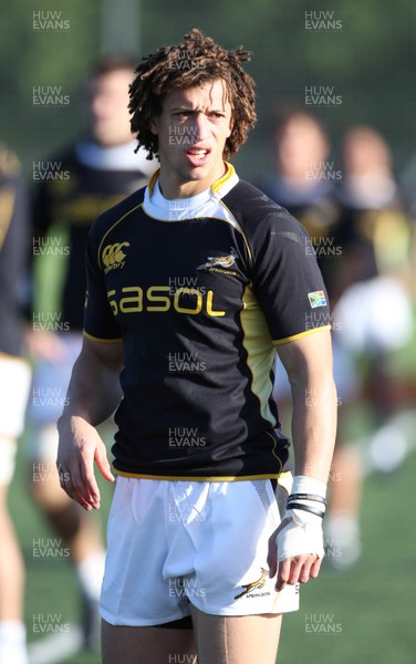 08.11.10 .. South Africa Rugby training session, Treforest -  South Africa's Zane Kirchner during training session    