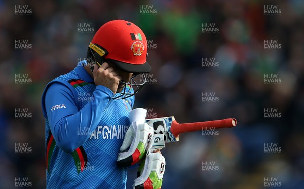 150619 - South Africa v Afghanistan - ICC Cricket World Cup 2019 - Rashid Khan of Afghanistan walks off the pitch dejected