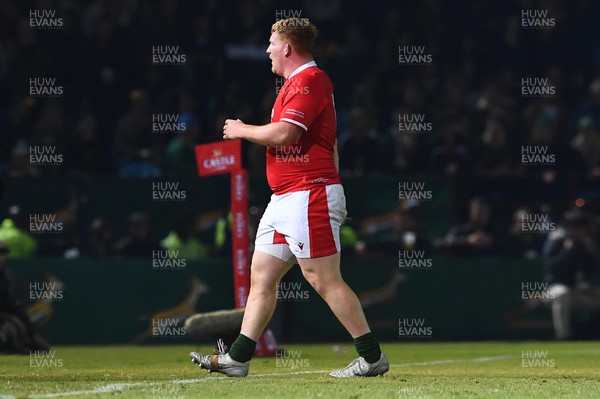 020722 - South Africa v Wales - Castle Lager Incoming Series 2022 First Test - Rhys Carre of Wales leaves the field after being shown a yellow card