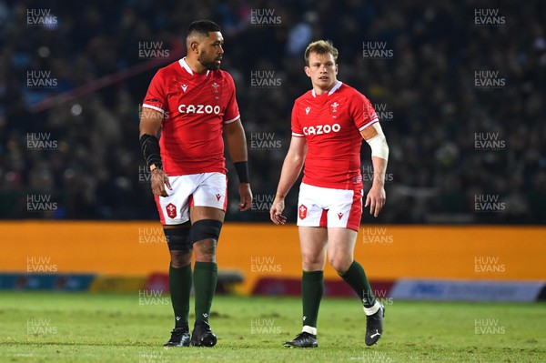 020722 - South Africa v Wales - Castle Lager Incoming Series 2022 First Test - Taulupe Faletau and Nick Tompkins of Wales