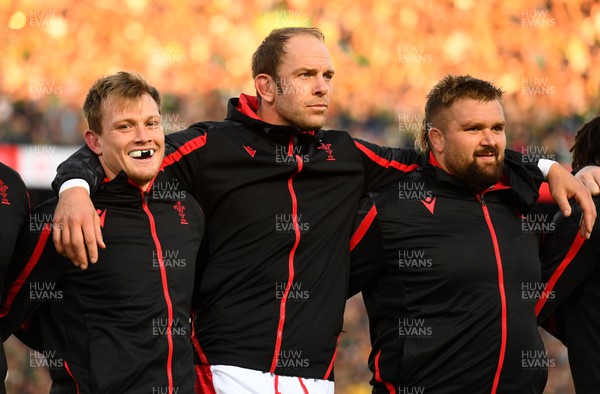 020722 - South Africa v Wales - Castle Lager Incoming Series 2022 First Test - Nick Tompkins and Alun Wyn Jones and Tomas Francis of Wales