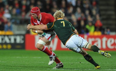 11.09.11 - South Africa v Wales - Rugby World Cup 2011 - Alun Wyn Jones of Wales takes on Schalk Burger of South Africa. 