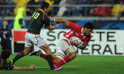 11.09.11 - South Africa v Wales - Rugby World Cup 2011 - Toby Faletau of Wales dives in to score try. 