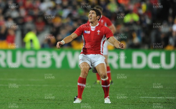 11.09.11 - South Africa v Wales - Rugby World Cup 2011 - James Hook of Wales watches a kick. 