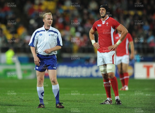 11.09.11 - South Africa v Wales - Rugby World Cup 2011 - Referee Wayne Barnes. 