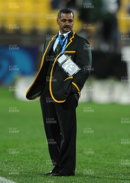 11.09.11 - South Africa v Wales - Rugby World Cup 2011 - South Africa head coach Peter de Villiers. 