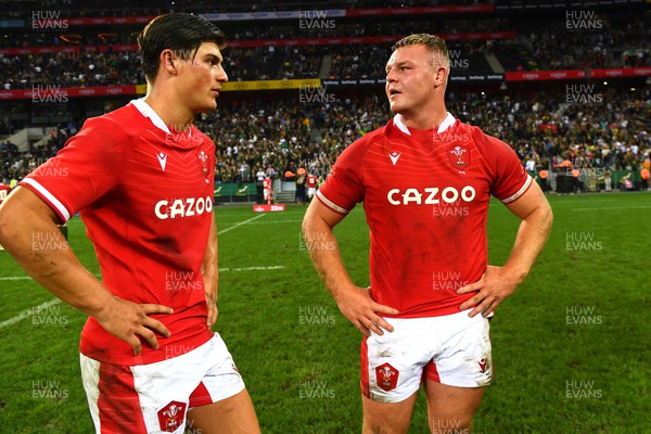 160722 - South Africa v Wales - Castle Lager Incoming Series 2022 Third Test - Louis Rees-Zammit and Dewi Lake of Wales at the end of the game