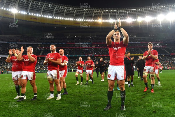 160722 - South Africa v Wales - Castle Lager Incoming Series 2022 Third Test - George North of Wales applauds supporters at the end of the game