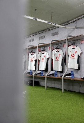 180726 - South Africa v Wales - Nations Championship - Wales changing room before the game