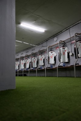 180726 - South Africa v Wales - Nations Championship - Wales changing room before the game