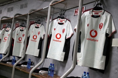 180726 - South Africa v Wales - Nations Championship - Wales changing room before the game