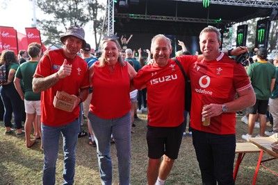 180726 - South Africa v Wales - Nations Championship - Fans outside the stadium before the game