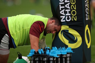 180726 - South Africa v Wales - Nations Championship - Ryan Elias of Wales during the warm up,