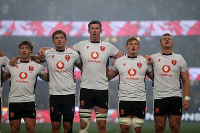 180726 - South Africa v Wales - Nations Championship - Wales sing the anthem