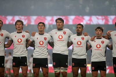 180726 - South Africa v Wales - Nations Championship - Wales sing the anthem