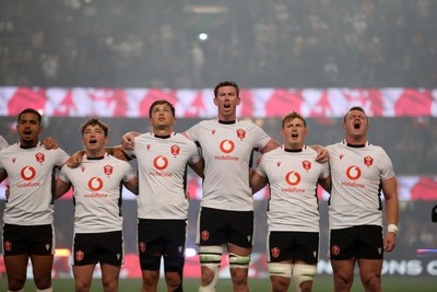180726 - South Africa v Wales - Nations Championship - Wales sing the anthem