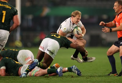 180726 - South Africa v Wales - Nations Championship - Blair Murray of Wales is tackled by Vusi Moyo of South Africa 