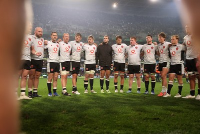 180726 - South Africa v Wales - Nations Championship - Wales tea huddle