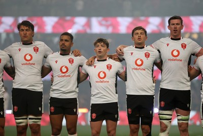 180726 - South Africa v Wales - Nations Championship - Wales sing the anthem